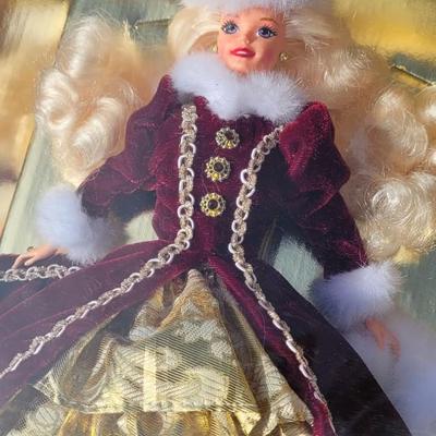 1996 Happy Holidays Barbie - Collector's New in the Box Barbie