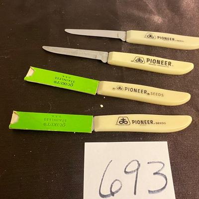 Pioneer Knives