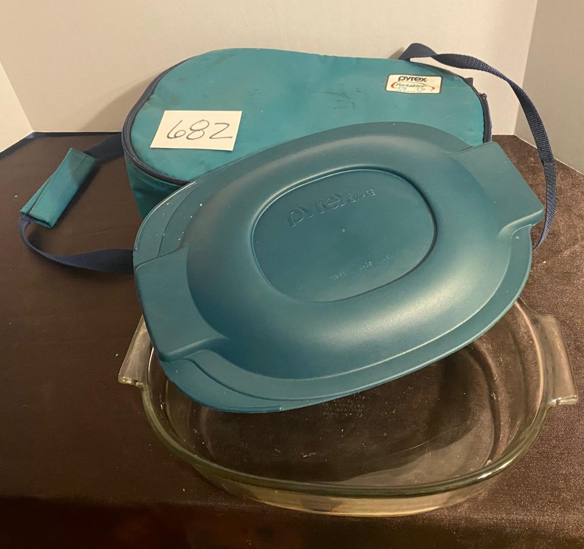 Pyrex Casserole Dish & Carrier