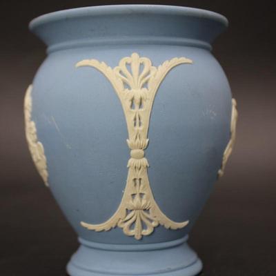 Small Vintage Wedgwood Jasperware White on Blue Art Deco Displayable Vase