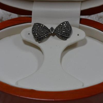 925 Sterling & Marcasite Bow Pin 2.6g