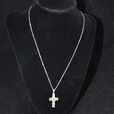 925 Sterling Cube Chain w/ Crystal & Silver Cross 18" 4.7g