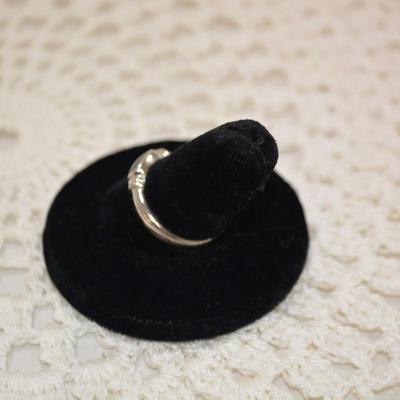 925 Sterling & Onyx Ring Size 8 2.4g