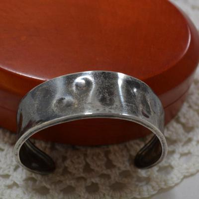 925 Sterling Hammered Cuff Bracelet 21.0g