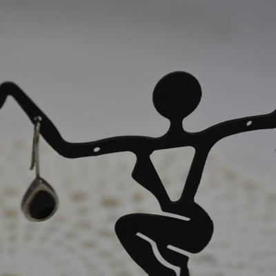 925 Sterling Tear Drop Onyx Earrings 3.8g