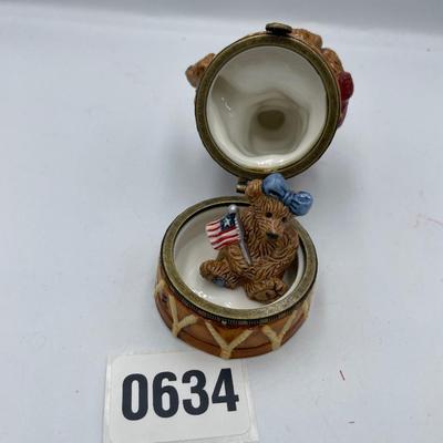 Boydâ€™s bear-Proud to be American trinket box and charm