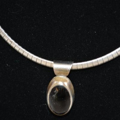 925 Sterling Omega Chain w/ 925 Onyx Pendant 17" 28.1g