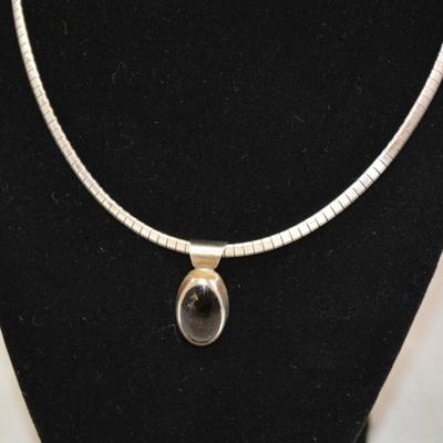 925 Sterling Omega Chain w/ 925 Onyx Pendant 17" 28.1g