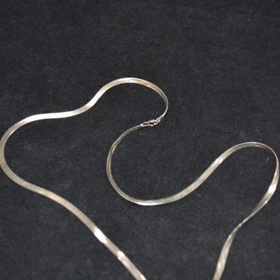 925 Sterling Chain w/ Mother of Pearl Pendant 24" 19.5g