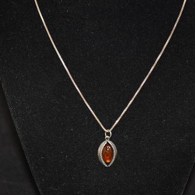 925 Sterling Cube Chain 16" w/ 925 Amber Pendant 4.1g