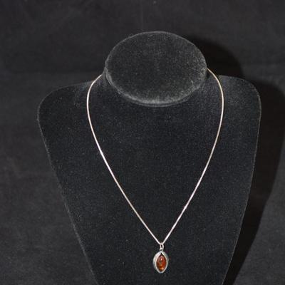 925 Sterling Cube Chain 16" w/ 925 Amber Pendant 4.1g