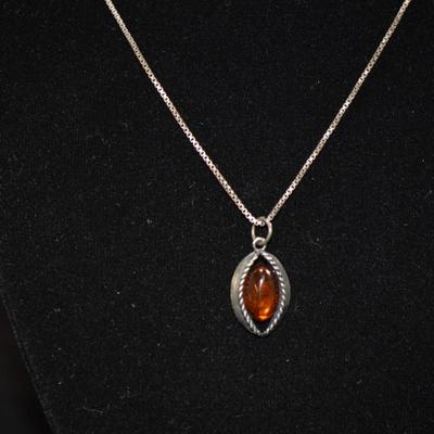 925 Sterling Cube Chain 16" w/ 925 Amber Pendant 4.1g