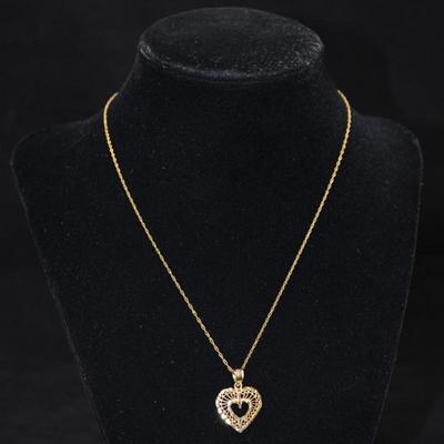 Delicate 14K Gold Chain 16" w/ 14K Heart Pendant 2.1g