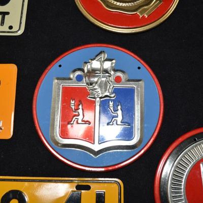 Lot of Vintage Mini License Plates & Badges