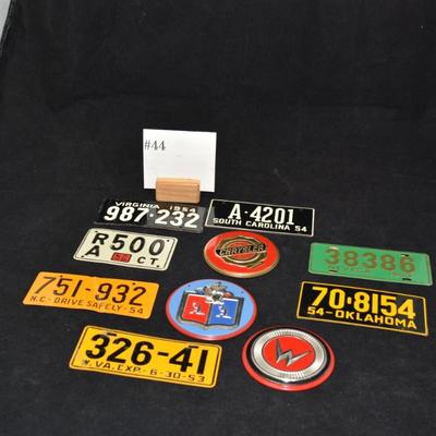 Lot of Vintage Mini License Plates & Badges