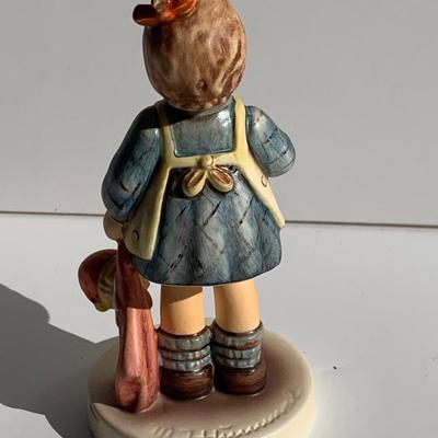 1991 Goebel Hummel Figurine Imagination