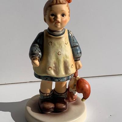 1991 Goebel Hummel Figurine Imagination