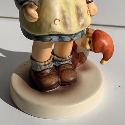 1991 Goebel Hummel Figurine Imagination