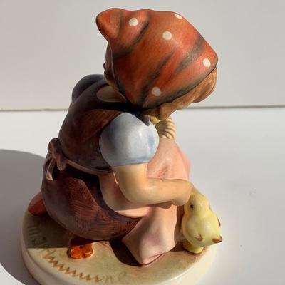 Vintage Goebel Hummel Figurine