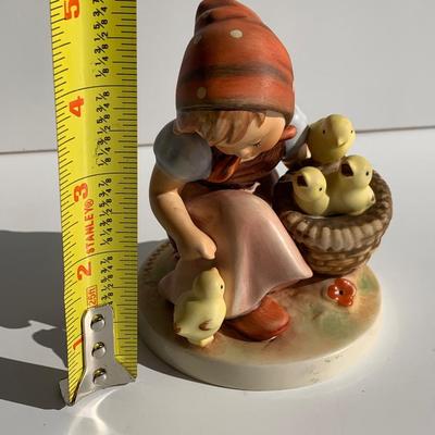 Vintage Goebel Hummel Figurine