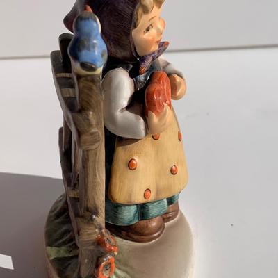 1964 Sweet Greetings Goebel Hummel Figurine