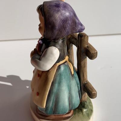 1964 Sweet Greetings Goebel Hummel Figurine
