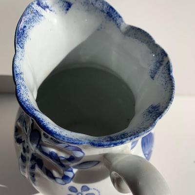 Vintage Seymour Mann China Blue 7.5â€ Pitcher