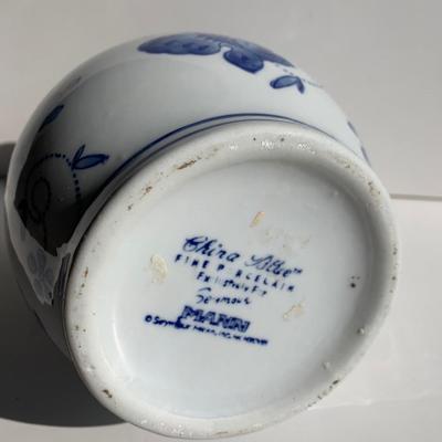 Vintage Seymour Mann China Blue 7.5â€ Pitcher