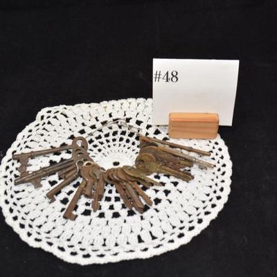 Lot of Antique/Vintage Keys
