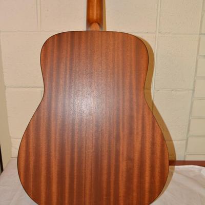 F-35 Yamaha Acoustic Guitar w/ Hard Case 43"x18"