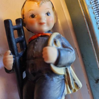 Hummel Boy with Ladder Chimney Sweep 5.5" tall #12