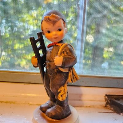 Hummel Boy with Ladder Chimney Sweep 5.5" tall #12