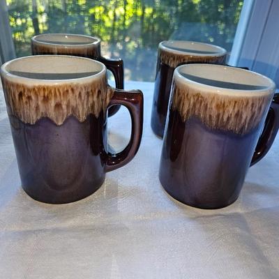 4 Vintage Drip Edge Pottery Coffee Mugs Roseville