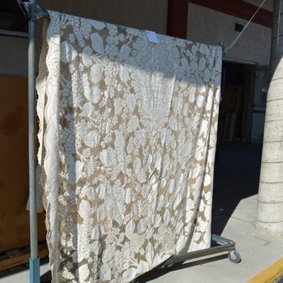 Vintage Quaker Lace Table Cloth 110"x70"