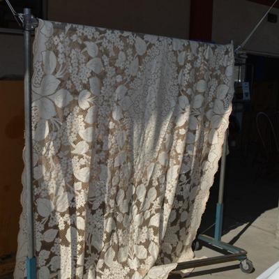 Vintage Quaker Lace Table Cloth 110"x70"