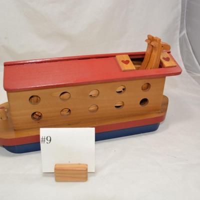 Hand Crafted Wooden Noah's Ark w/ Animals