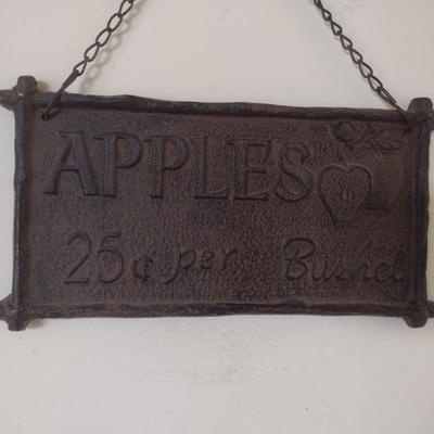 Cast Iron Plaque 'Apples'