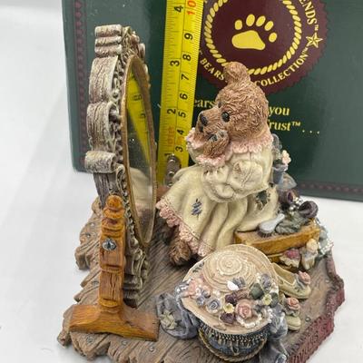 Boydâ€™s bear-Beatrice