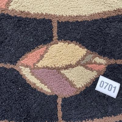 Beautiful 64â€ round rug