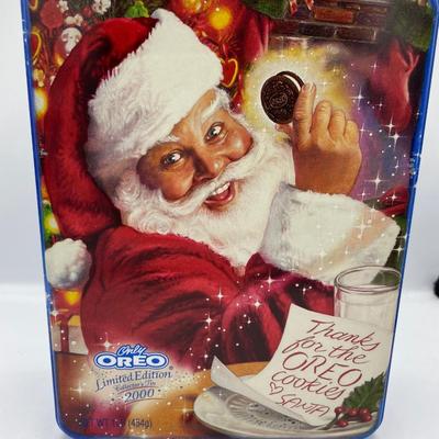 Oreo Christmas tin