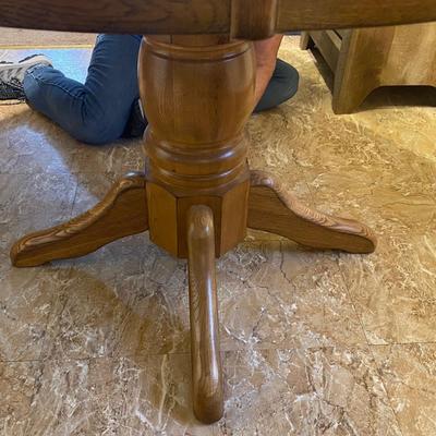 Beautiful Table and 2 Chairs