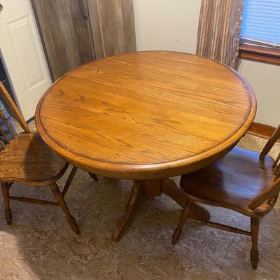 Beautiful Table and 2 Chairs