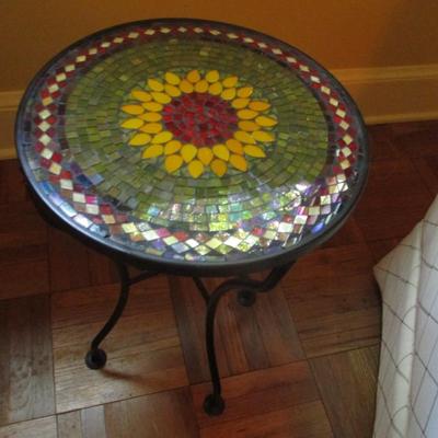 Wrought Metal Round Mosiac Tile Flower Table - F