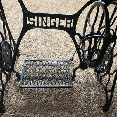Vintage Singer Sewing Machine Cabinet