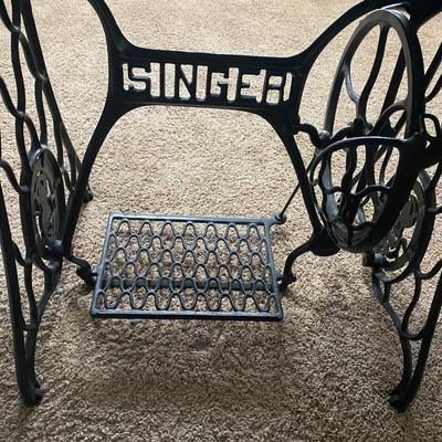 Vintage Singer Sewing Machine Cabinet