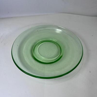 Uranium green glow  Glass set two hen scratch  tea coffee cups and plain saucers