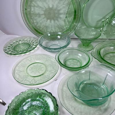 Large lot 17 pieces uranium Glow Glass, Plates, Bowls, Cake trays