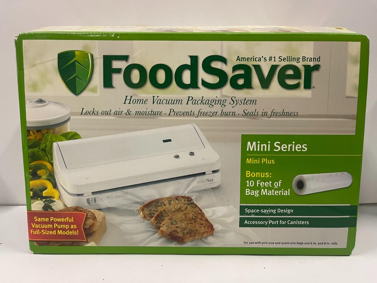 Food Saver Mini With 4 Rolls of Bags