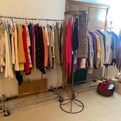 Lot 18: Womens Clothing & More