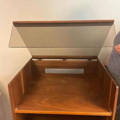 US1765 CWD Woodmore Glass Lid Stereo / Audio Cabinet